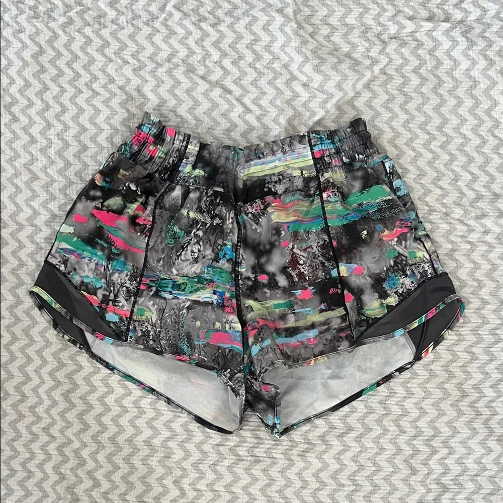 Lululemon Athletica Hotty Hot High-Rise Lined